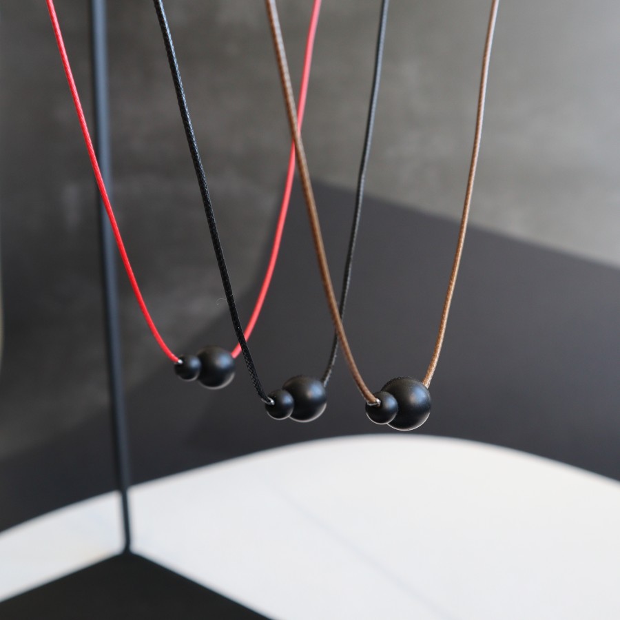 027 | Rudas ir juodas vėrinys DUO