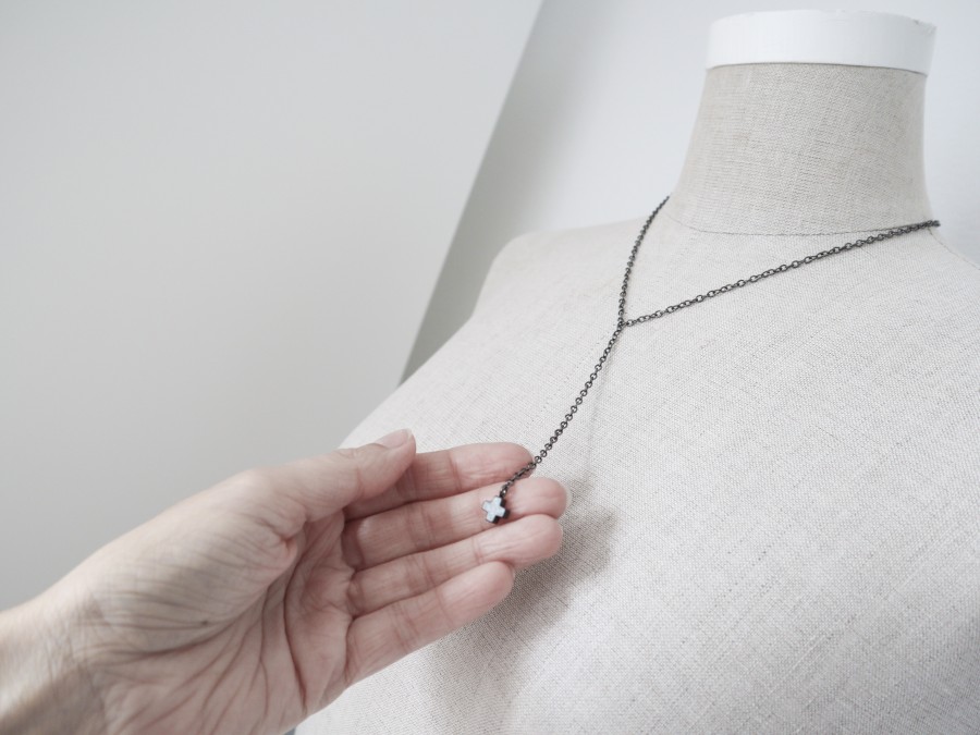 210 | Pilkas pliuso vėrinys