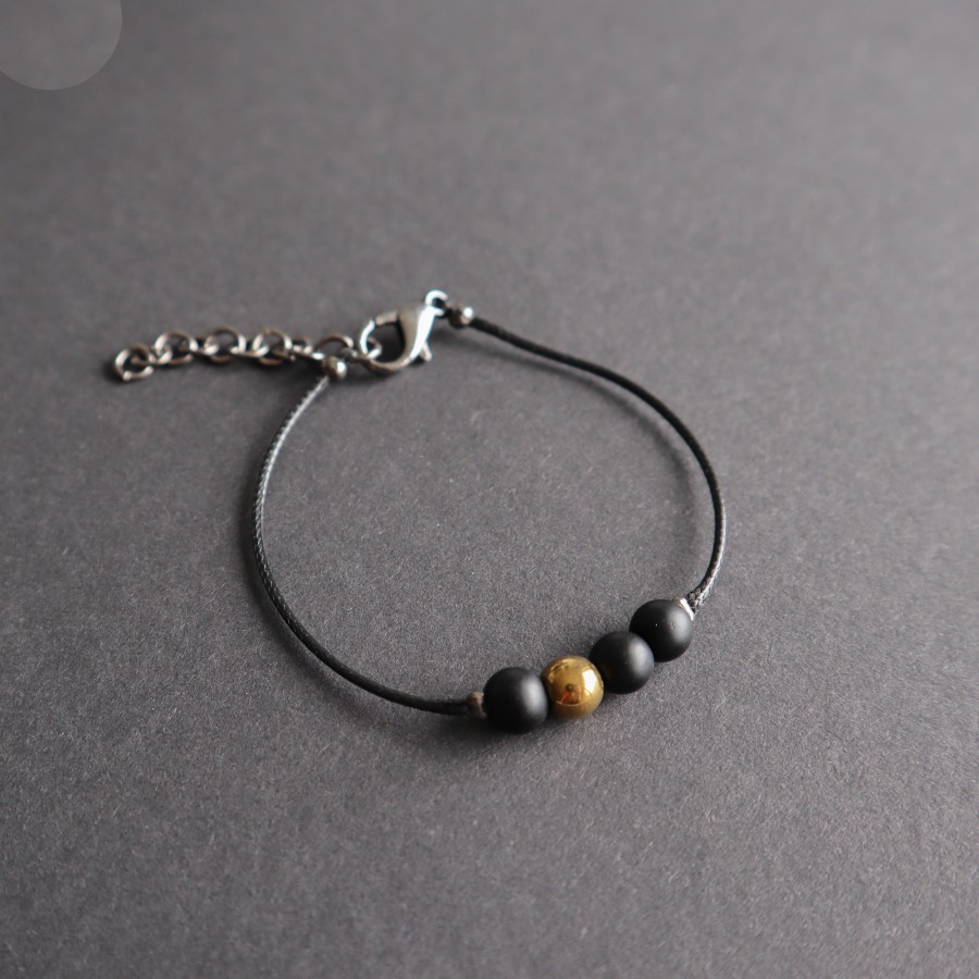290 | Juoda minimalistinė apyrankė