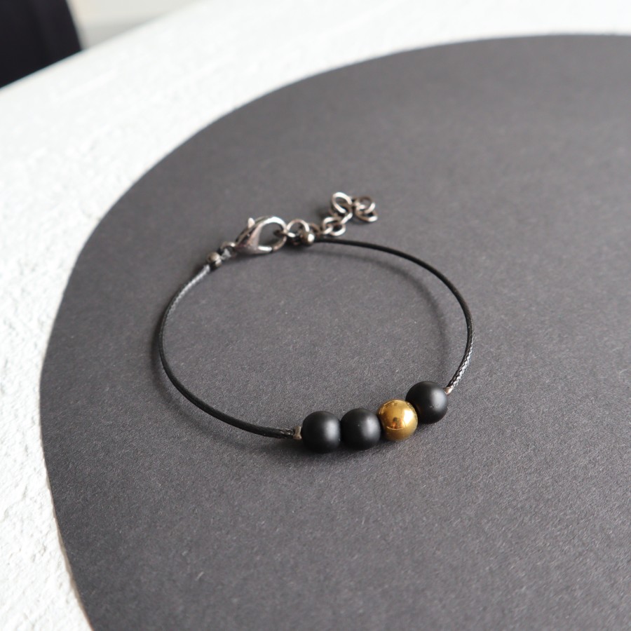 290 | Juoda minimalistinė apyrankė