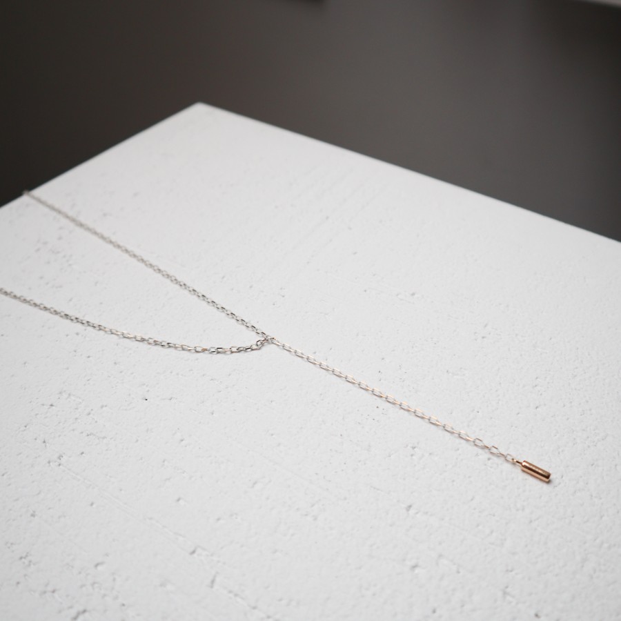 296 | Minimalistinė balta grandinėlė