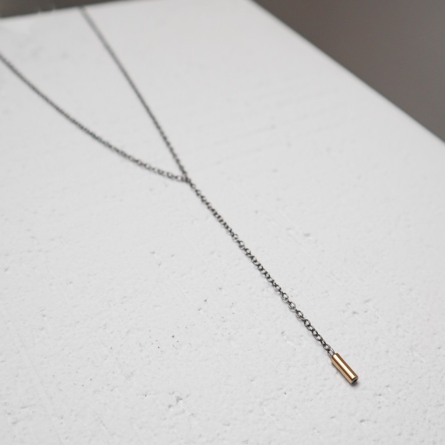 305 | Minimalistinė juodinta grandinėlė