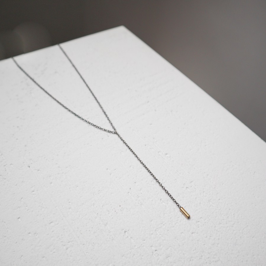 305 | Minimalistinė juodinta grandinėlė