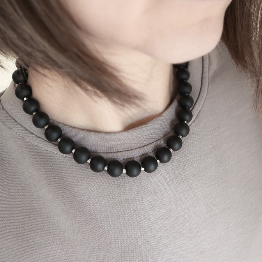 306 | Juodas vėrinys