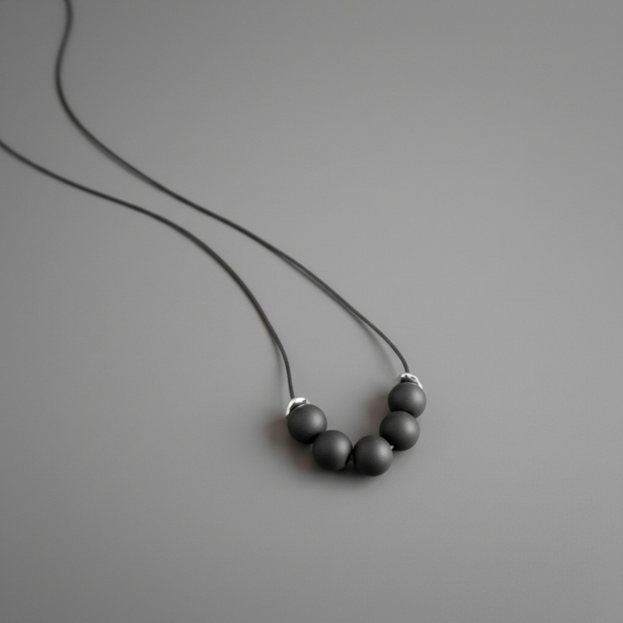 324 | Juodas vėrinys SILVERSTONE