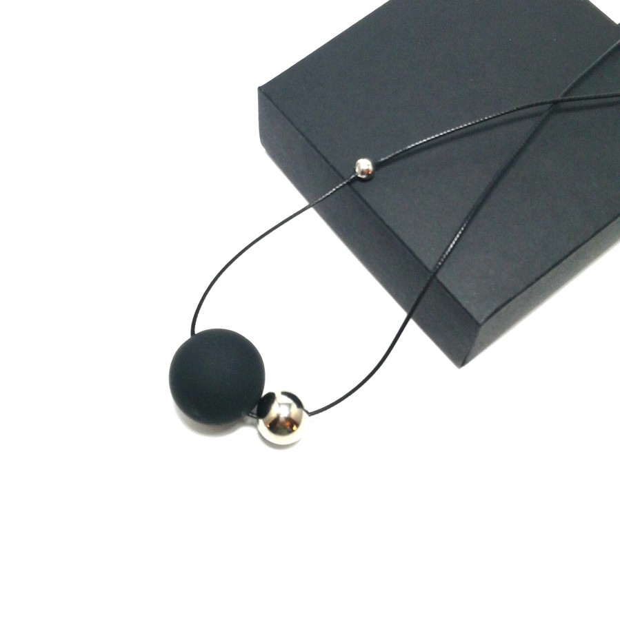 036 | Minimal Black Necklace