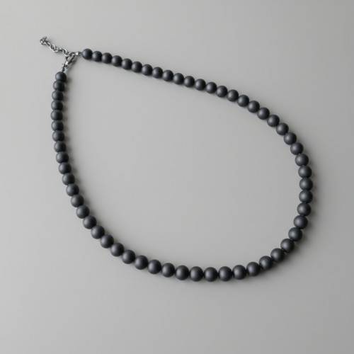 Vyriški juodi karoliai ARO